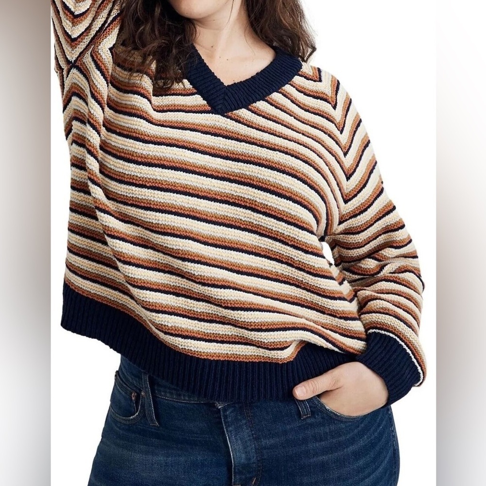 Madewell Arden V-Neck Crop Pullover Sweater in Sweet Dahlia Stripe
